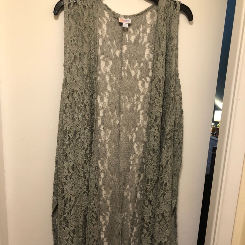 LuLaRoe Gray Lace Joy
